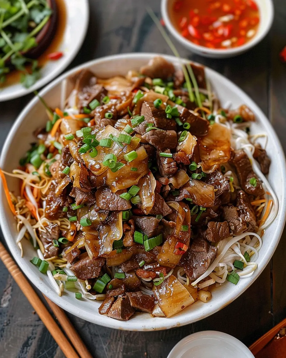 Vietnamese Flat Rice Noodles with Beef: A Quick and Flavorful Delight